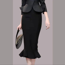 Load image into Gallery viewer, Elegant Two Piece Suit
